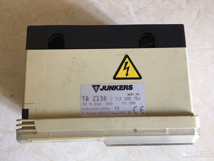 Регулятор температуры TA213A Junkers