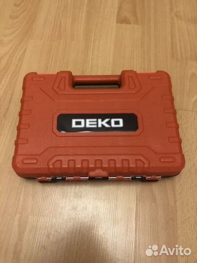 Набор инструментов для авто в чемодане