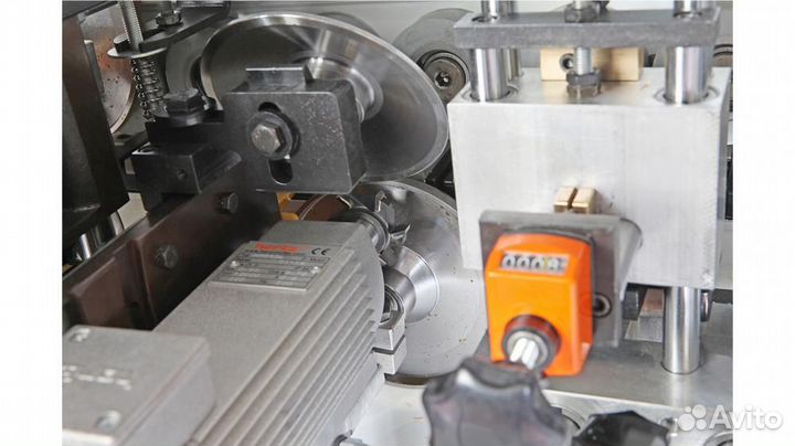 Кромкооблицовочный станок с прифуговкой mizrak