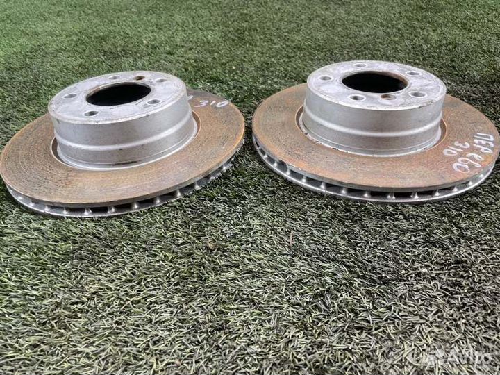 Диск тормозной передний Bmw 5 E60 N52B30 2008