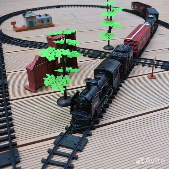 Железная дорога игрушка