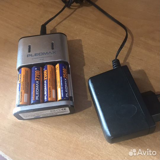 Зарядное для батареек