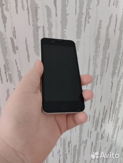 iPhone SE (2020), 128 ГБ