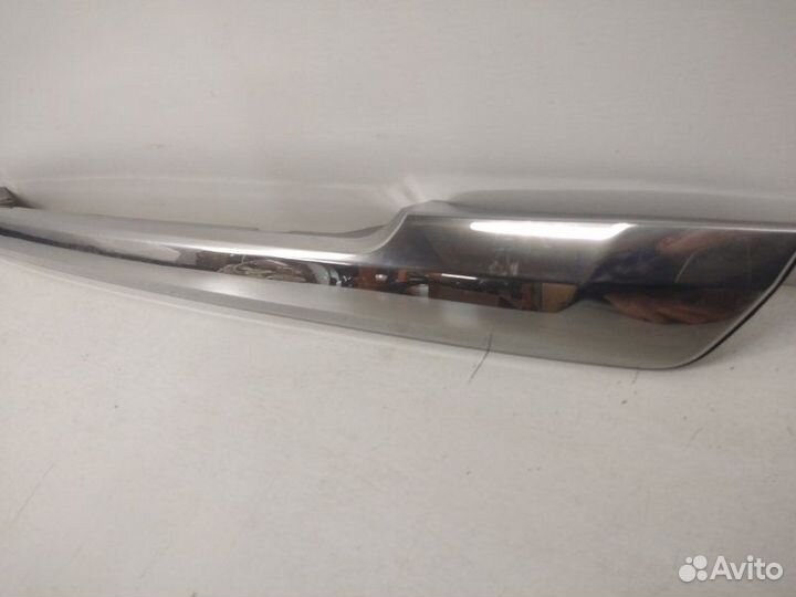 Накладка крышки багажника задняя Lexus Lx 3 C