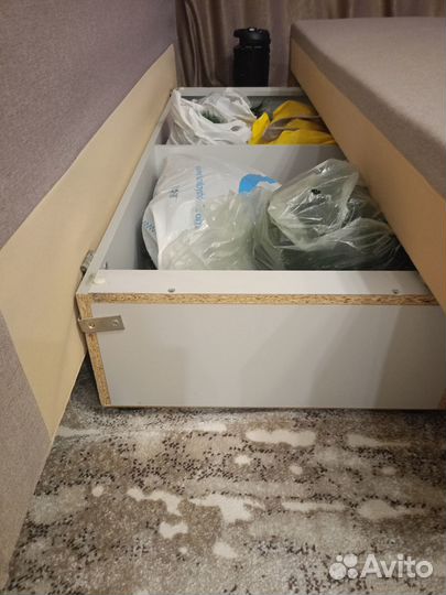 Диван прямой раскладной бу