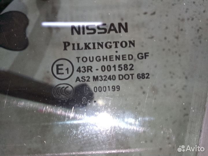 Стекло переднее левое Ниссан Кашкай 2012 года