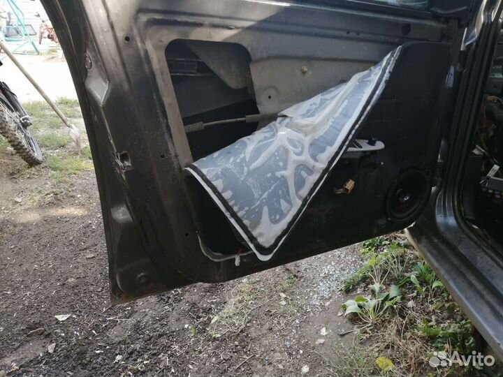 Дверь водительская Chery Bonus a13. Разбор