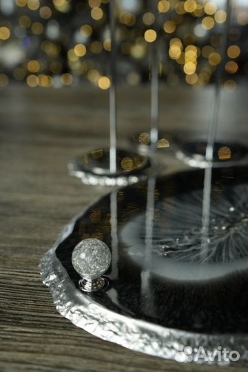 Поднос из эпокчилной смолы с ручками