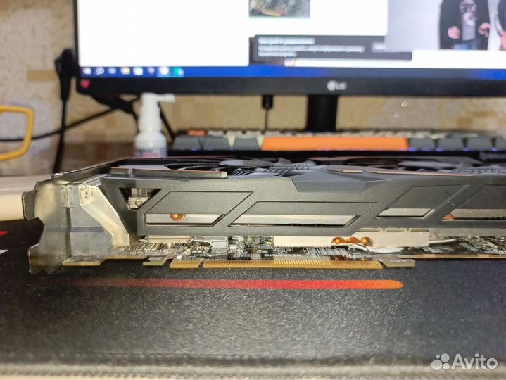 Продаю видеокарту gigabyte amd radeon rx 580 gamin