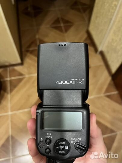 Вспышка камеры Canon SpeedLite 430EX III-RT