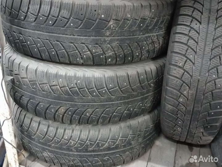 Gislaved Nord Frost 200 225/70 R16