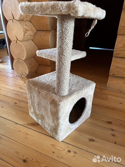 Домик для кошки с когтеточкой бу