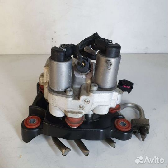 Блок клапанов гидроподвески 7184787 BMW 5 F10/F11/GTF07 4.4 Бензин