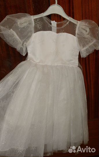 Нарядное платье для девочки 122 128