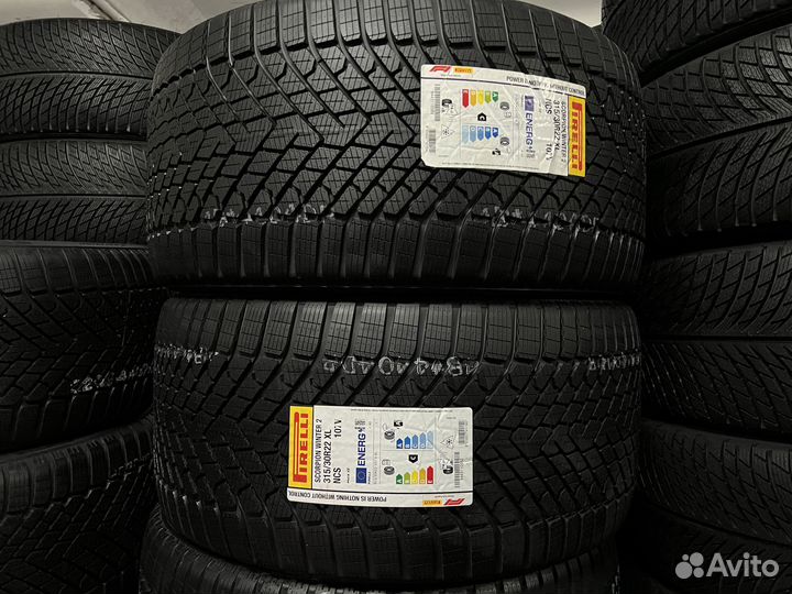 Pirelli Scorpion Winter 2 315/30 R22 и 285/35 R22 108V