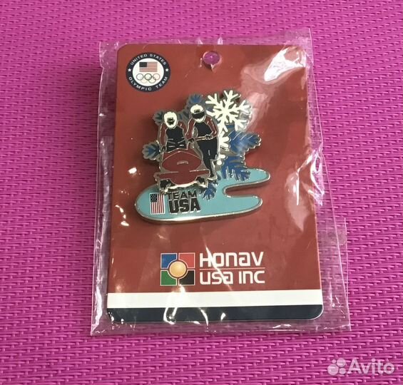 Значок бобслей олимпиада в Сочи 2014