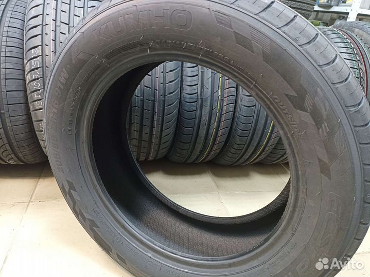 Kumho Ecsta HS52 205/55 R16 91W