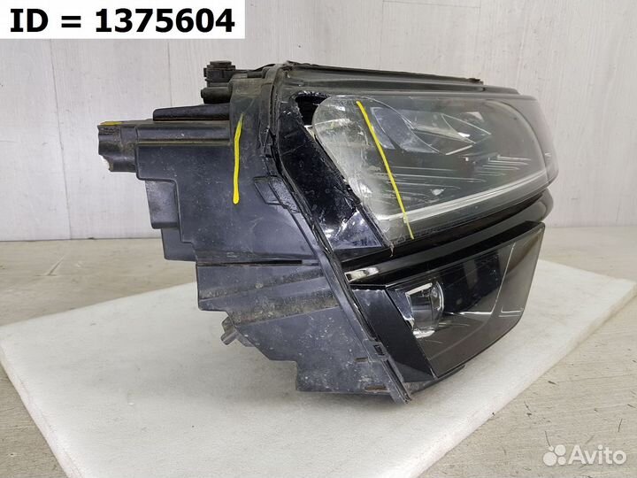 Фара правая Skoda Karoq