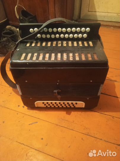 Гармошка старинная