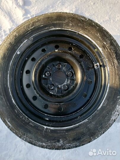 Запаска Ниссан радиус 16