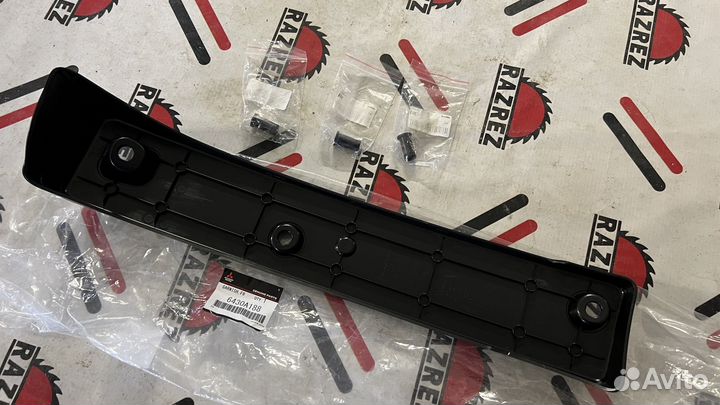 Номерной подиум Mitsubishi lancer Evo 10 новый