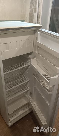 Холодильник бу стинол