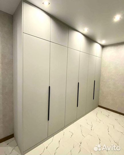 Стильный шкаф