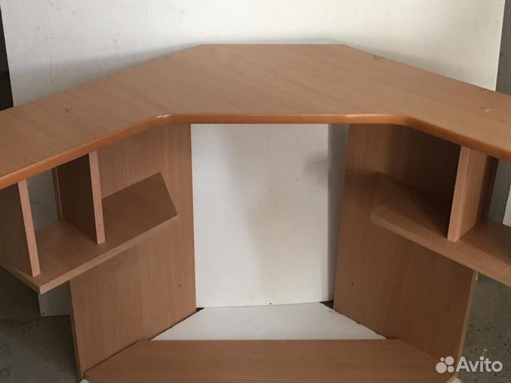 Полка угловая