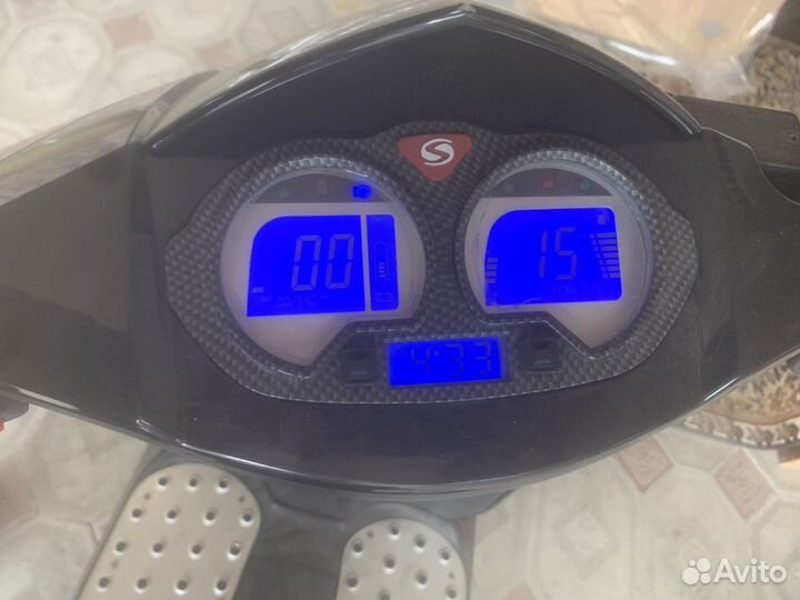 Скутер 150 stels