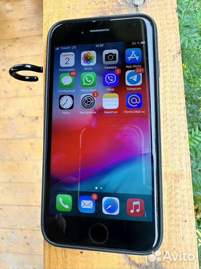 Телефон iPhone 7 32 GB