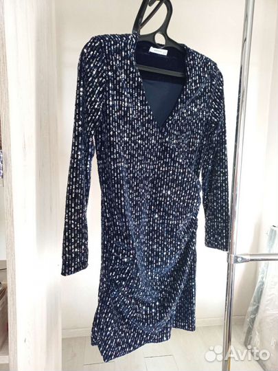 Платья вечерние разные