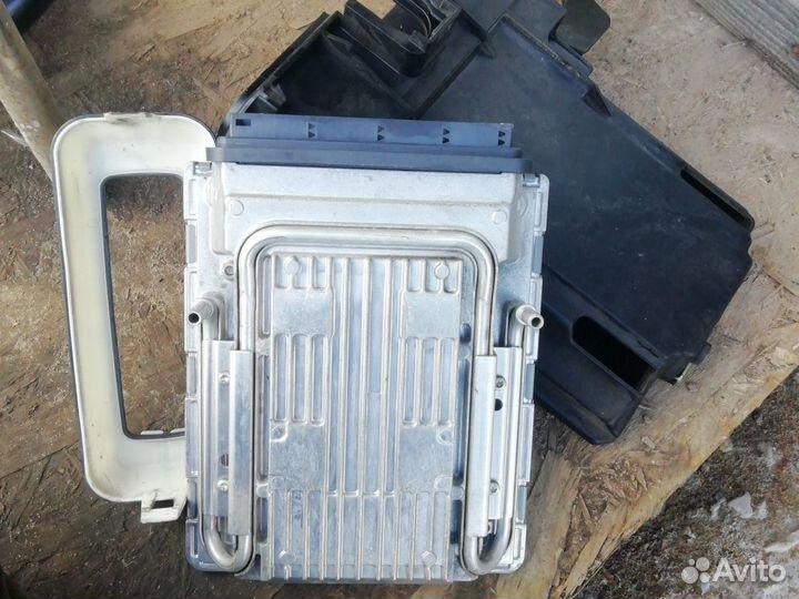 Эбу двигателя бмв ф10 BMW f10 n63