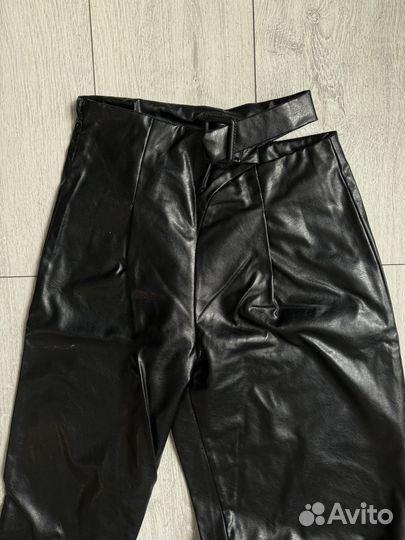 Штаны из экокожи
