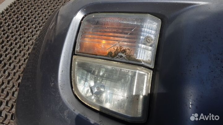 Бампер Toyota RAV 4 (2000-2005)