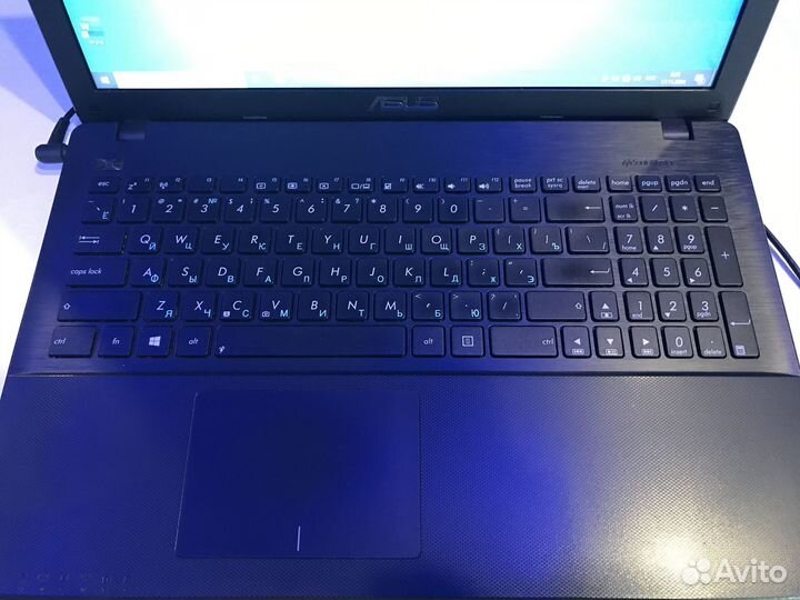 Ноутбук asus X552C