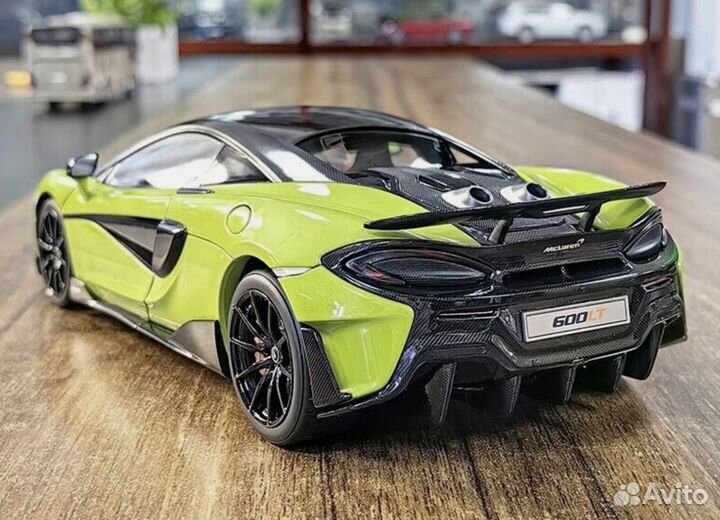 Mclaren 600 LT 1 18 LCD