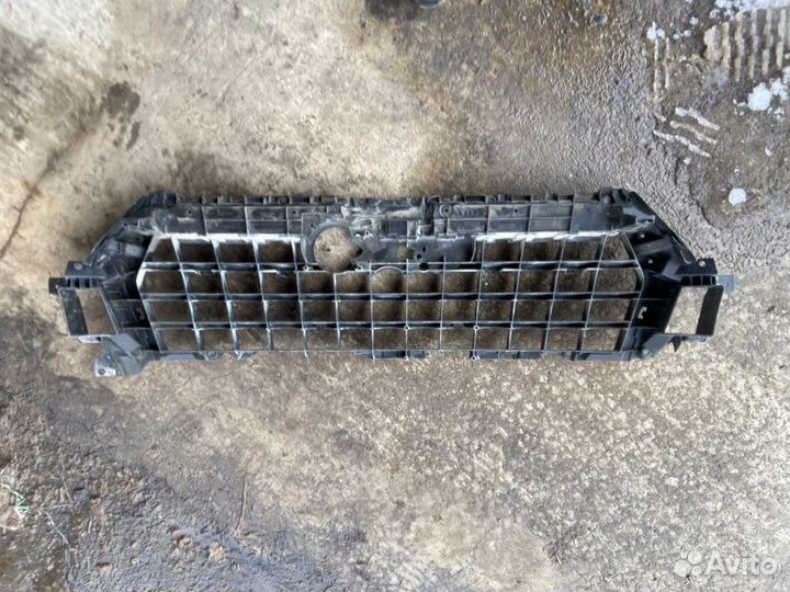 Решетка радиатора Audi Q7 2
