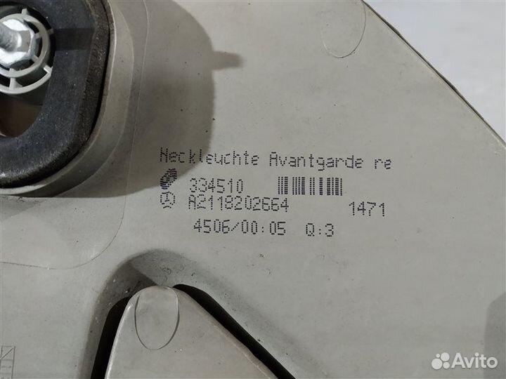 Фонарь задний правый Mercedes E-Class W211