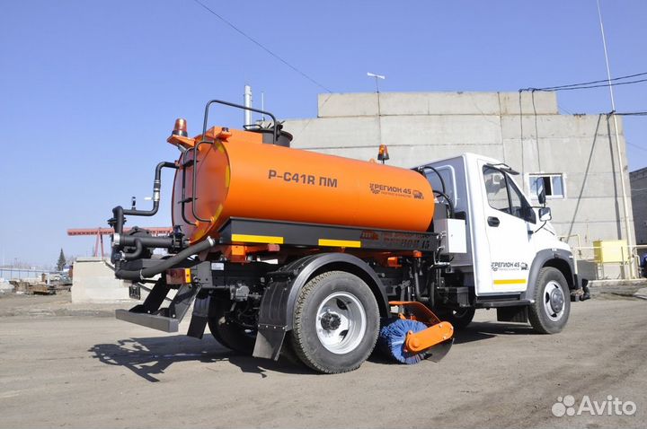 Комбинированная дорожная машина Газ-Next