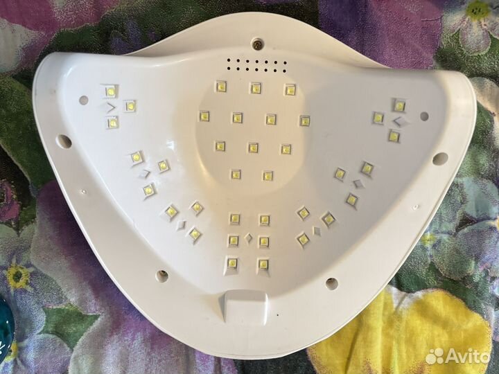 Лампа для ногтей