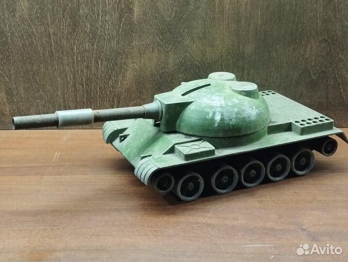Игрушка танк СССР