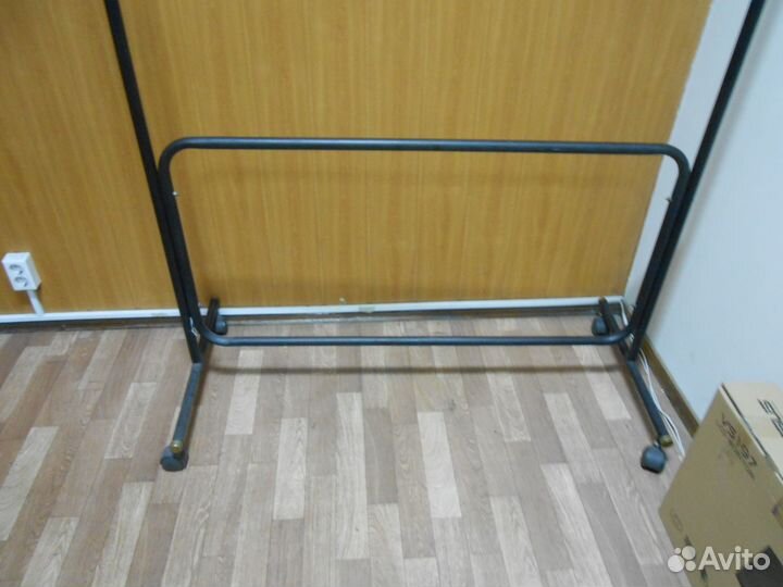 Кронштейн для одежды