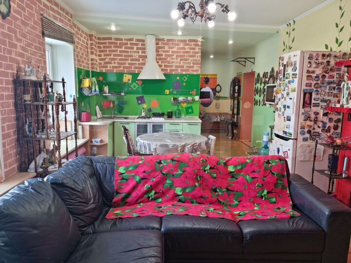 4-к. квартира, 115 м², 3/4 эт.