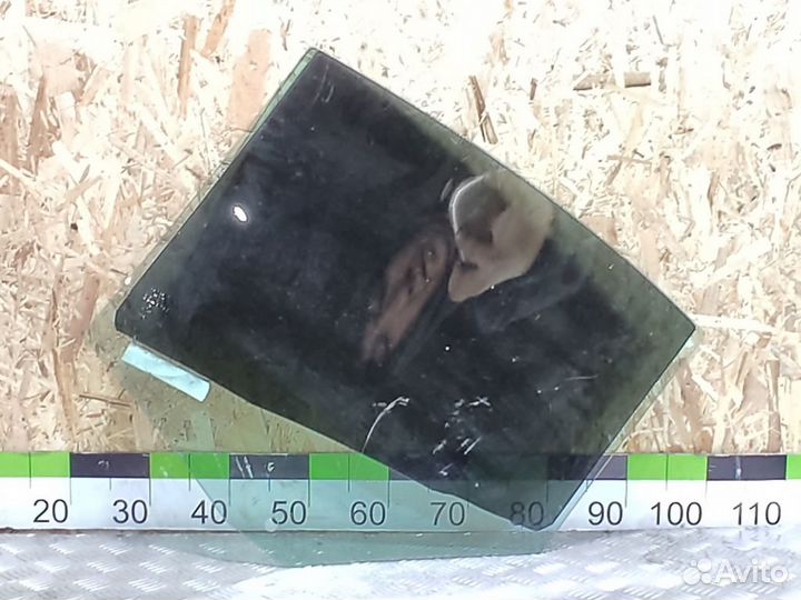 Стекло двери задней правой Volvo S60 2019-2021