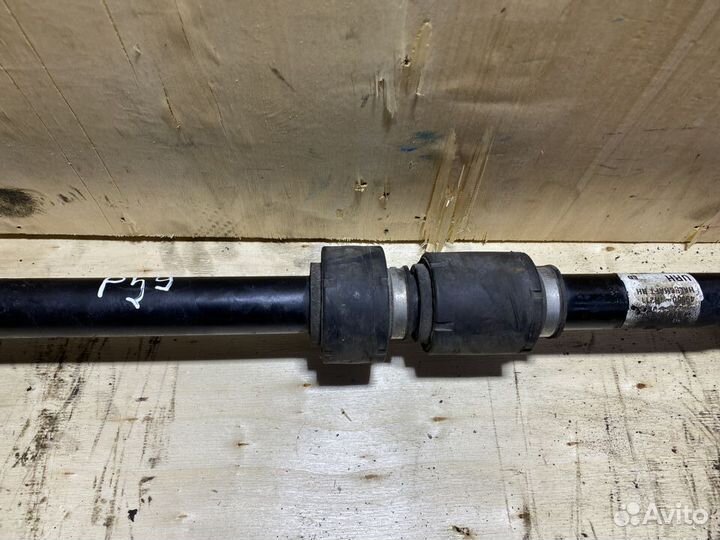 Приводной вал правый Kia Ceed 1 1,6 дизель МКПП 59