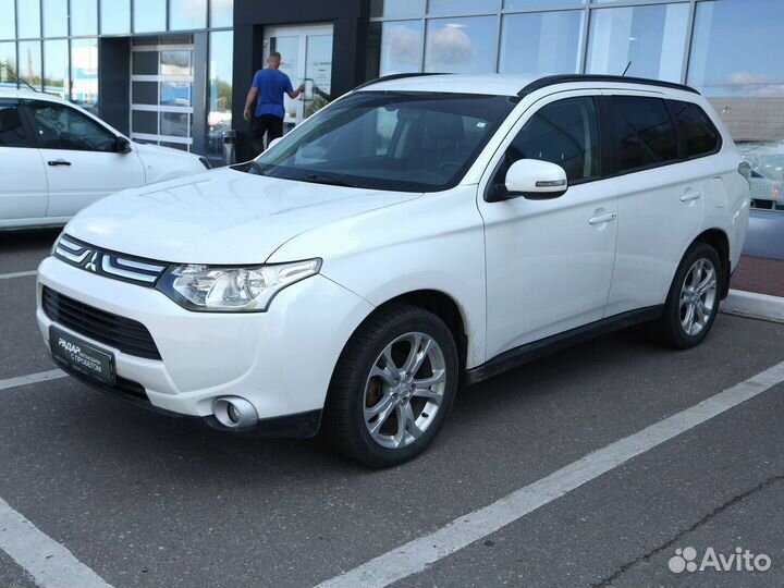 Mitsubishi Outlander 2.4 CVT, 2013, 208 658 км