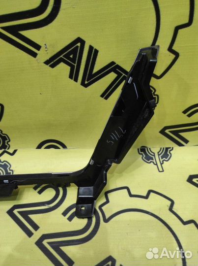 Накладка на торпедо декоративная левая Infiniti