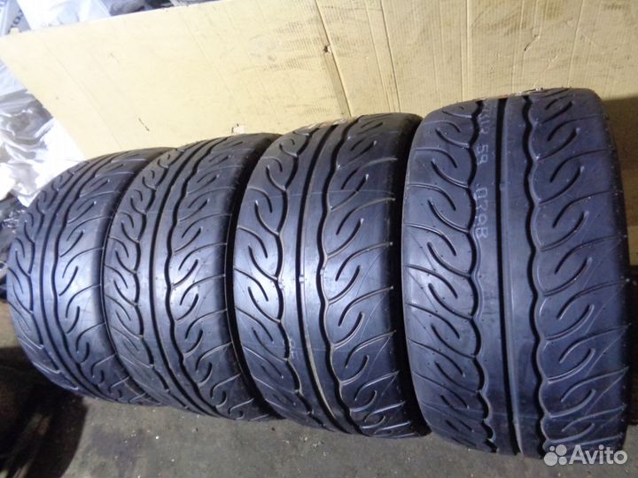 Yokohama ADVAN Neova AD08R 265/35 R18