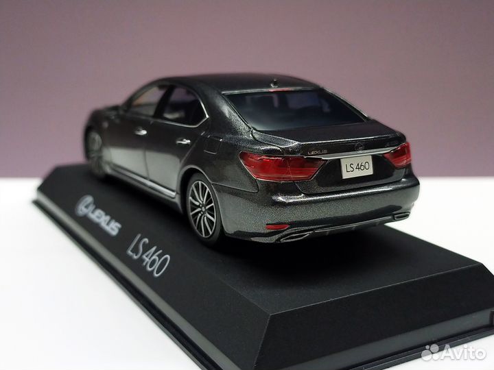 1:43 Lexus LS 460 F-sport