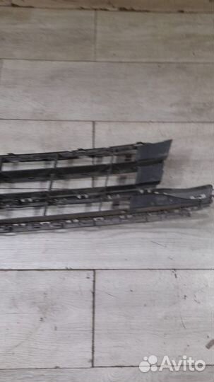 Решетка бампера Volkswagen Passat B8 С 2014 По